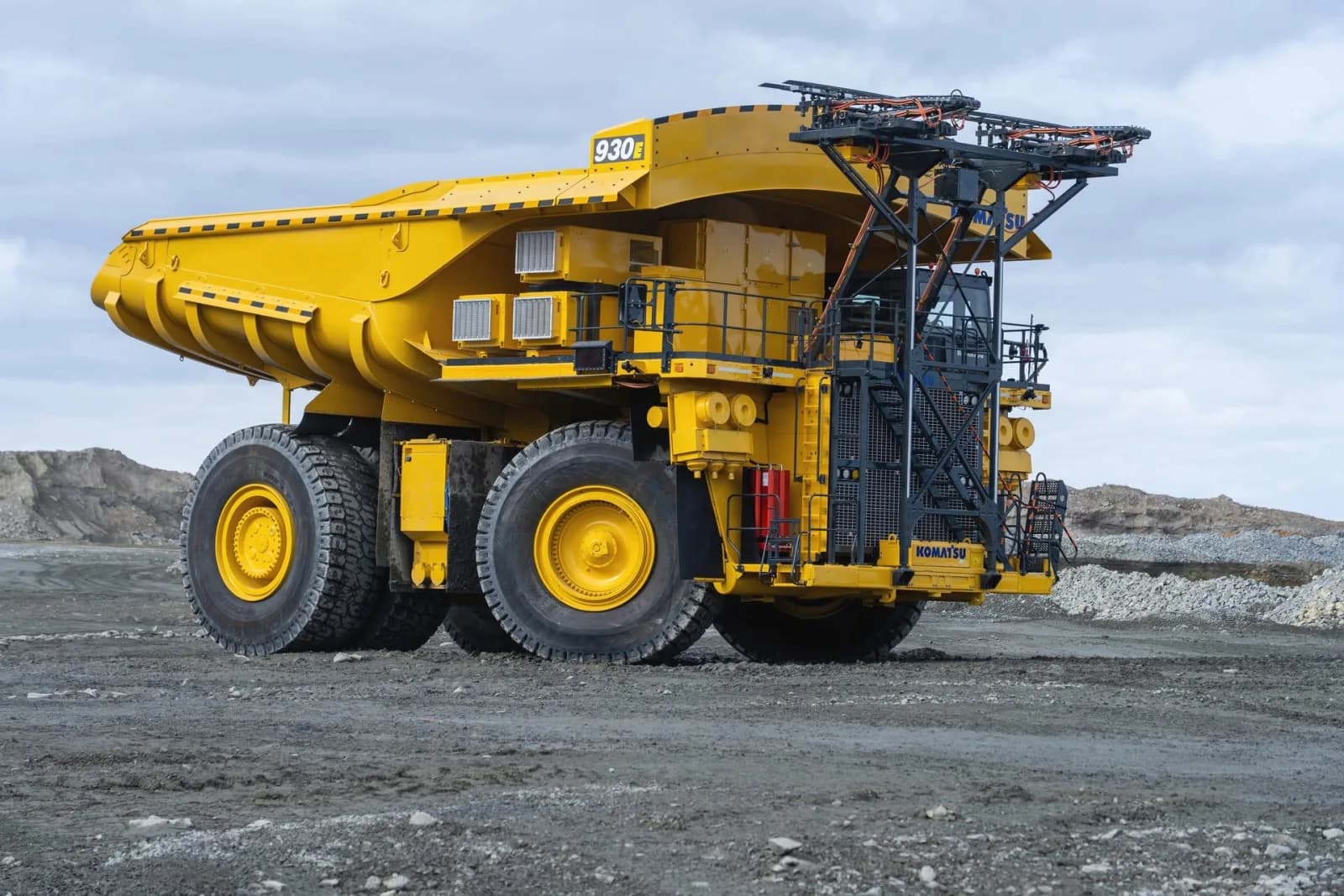 Off-highway haul truck