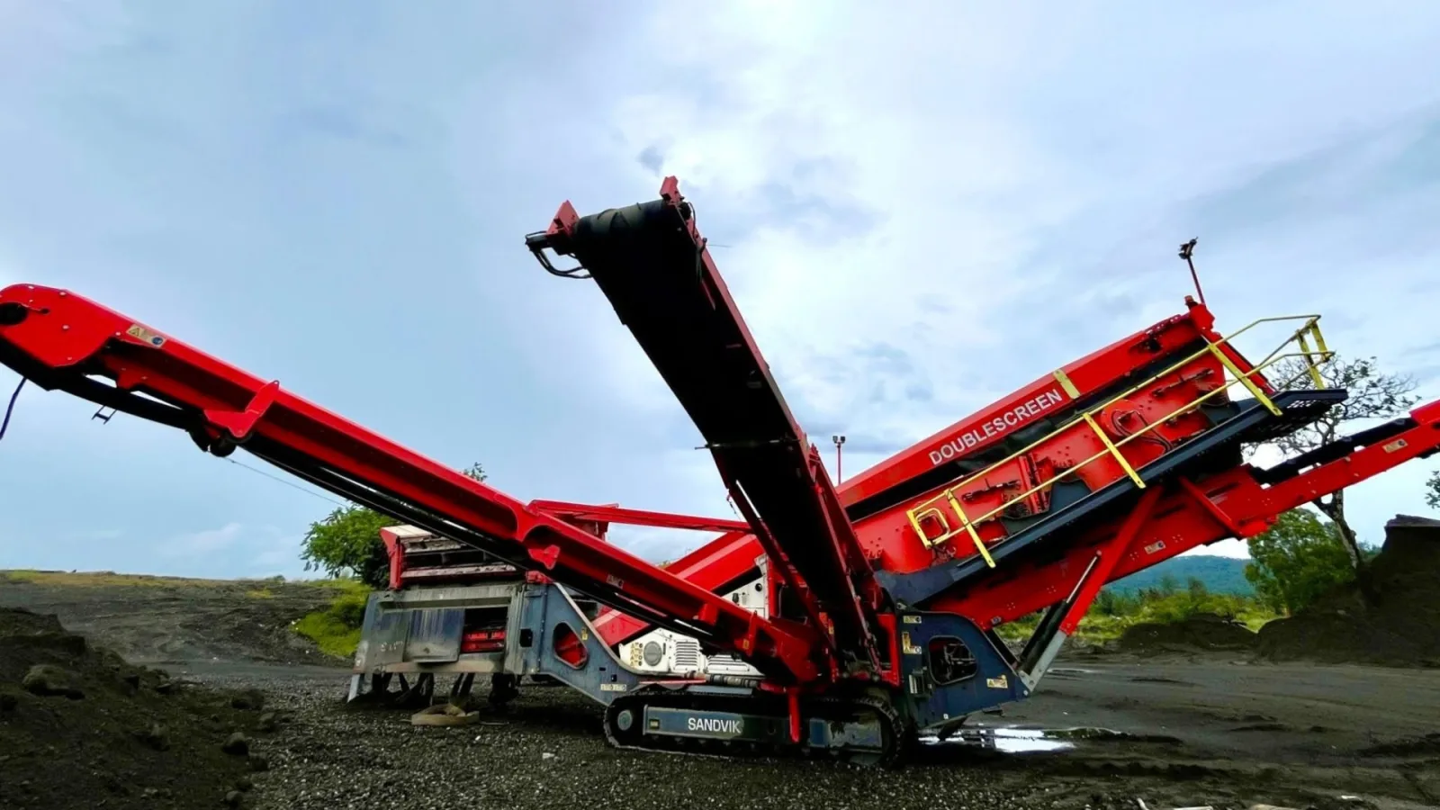 Screening plant on site